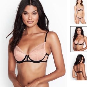 Victoria’s Secret Plunge 36D